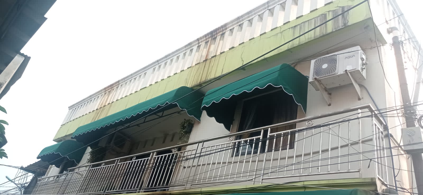 Canopy kain terpercaya hadir dalam berbagai desain dan warna yang dapat disesuaikan dengan kebutuhan anda