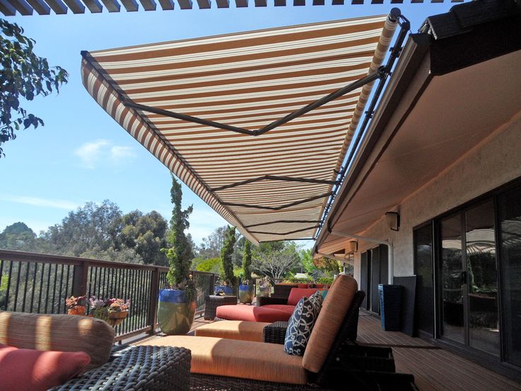 Awning Gulung Surabaya Desain Modern